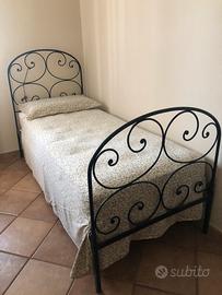Letto singolo in ferro battuto