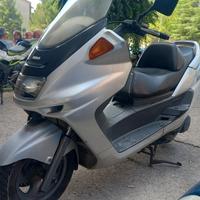 Yamaha Majesty 250 
