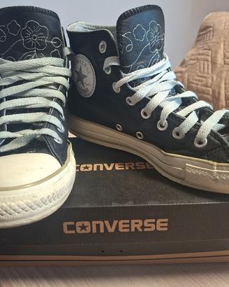 Converse donna in vera pelle con ricamo