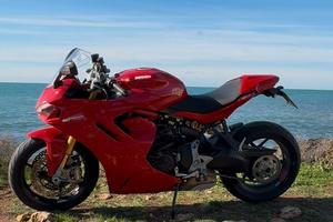 Ducati Supersport 950s