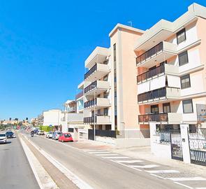 Appartamento luminoso+garage box in zona servita