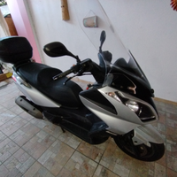 Kymco downtown 300 anno 2011
