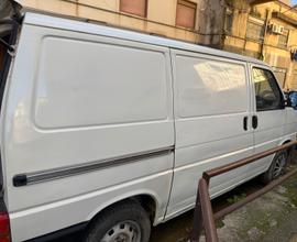 VOLKSWAGEN Transporter T4