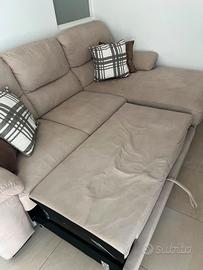 divano con chaise longue