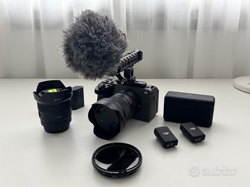 Sony FX30 Kit 18-50/2.8 e 11/1.8