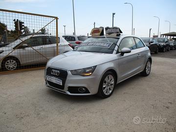 Audi A1 1.6 TDI 105 CV MOLTO BELLA 2012