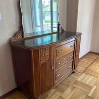 Mobili vintage (madia specchio e due comodini)