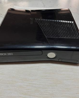 Xbox 360 250bg perfettamente funzionante 
