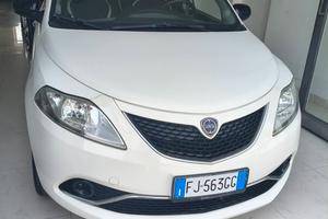 Lancia Ypsilon 1.3 MJT 16V 95 CV 5 porte S&S Silve