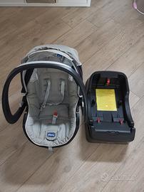 ovetto chicco con base auto