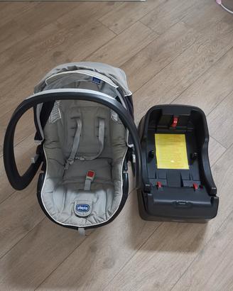 ovetto chicco con base auto