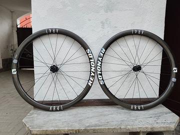 COPPIA RUOTE REYNOLDS AR41 TUBELESS READY