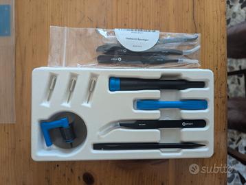 Kit di Strumenti iFixit per Riparazione Smartphone
