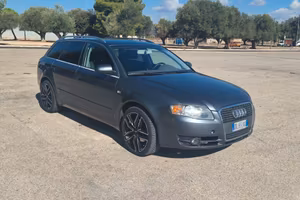 AUDI A4 B7 
