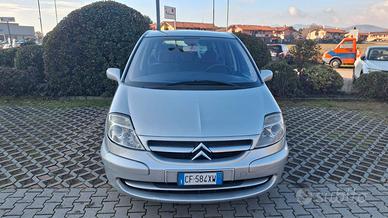 Citroen C8 