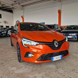 Renault Clio TCe 12V 75 CV 5 porte Moschino Intens