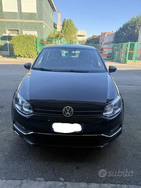 VOLKSWAGEN - Polo