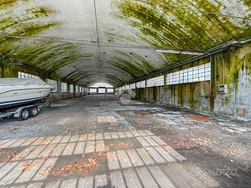 CAPANNONE A BOSISIO PARINI