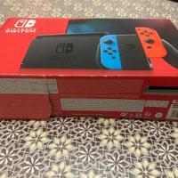 Nintendo Switch lite  pari al nuovo + 1 gioco