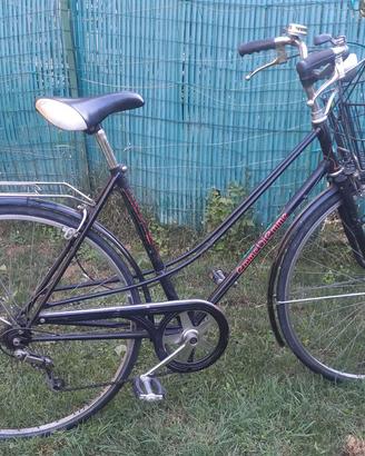 classica city Bike  con cestino pronta 