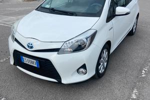 Toyota Yaris Hybrid - adatta per neopatentati