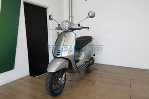Piaggio Vespa Elettrica Pure electric 70 km/h - L3