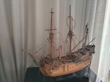 Modello di Galeone Veliero Francese