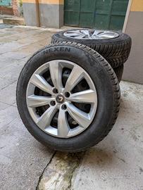 cerchi Renault Clio 15 con gomme invernali