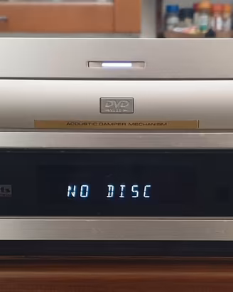 CD  DV PIONEER 717