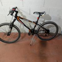 Mountain bike 24 pollici bambino bambina 