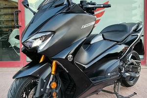 Yamaha TMAX 560 Tech Max Black Edition - 2020