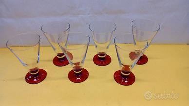Set 6 bicchieri con base rossa, altezza 14,5 cm -