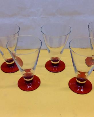 Set 6 bicchieri con base rossa, altezza 14,5 cm -