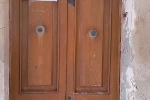 Intero stabile con giardino