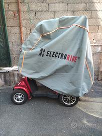 Scooter elettrico per anziani o disabili. 