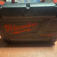 Milwaukee, Avvitatore ad impulsi compatto M18 fuel