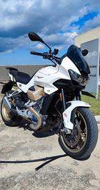 Guzzi V100 Mandello da Vetrina