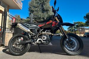 QJ MOTOR COV 125 SUPERMOTARD PRONTA CONSEGNA