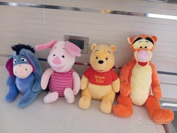 4 peluche Winnie the Pooh  (misure in descrizione 