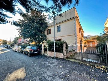 Appartamento trilocale in villa