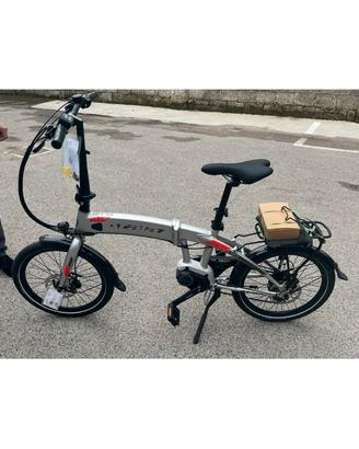 Bici elettrica pieghevole
