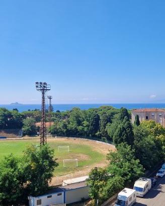 Rif. v52p bel trilocale a piombino vista mare
