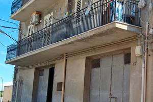 stabile via Paolo  sesto zona ex lidl