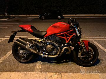 Ducati Monster 821 Red anno 12/2017