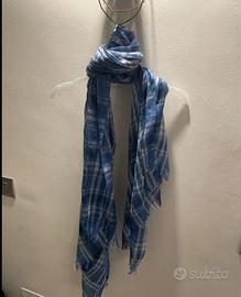 stola azzurra leggera uniqlo