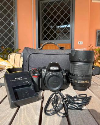 Fotocamera Nikon D3100 + obiettivo 18/105 mm