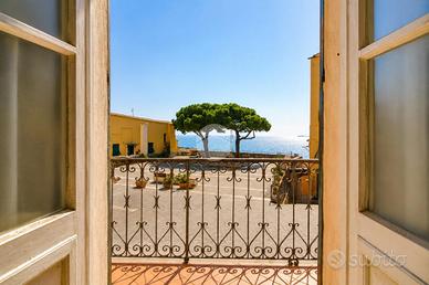 MONOLOCALE A IMPERIA