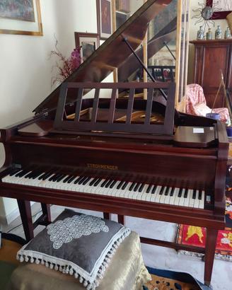 Pianoforte mezza coda STROHMENGER – anni 50 – Roma
