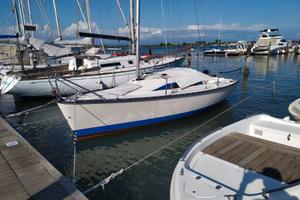 Barca a vela Bavaria 606