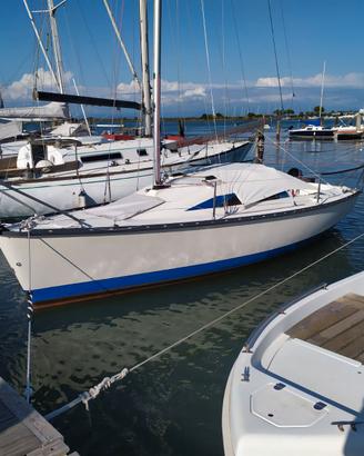 Barca a vela Bavaria 606